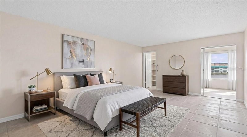 5925 Shore Blvd #302, Gulfport, FL 33707