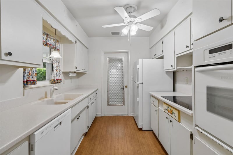 808 Woodley Rd, Clearwater, FL 33764