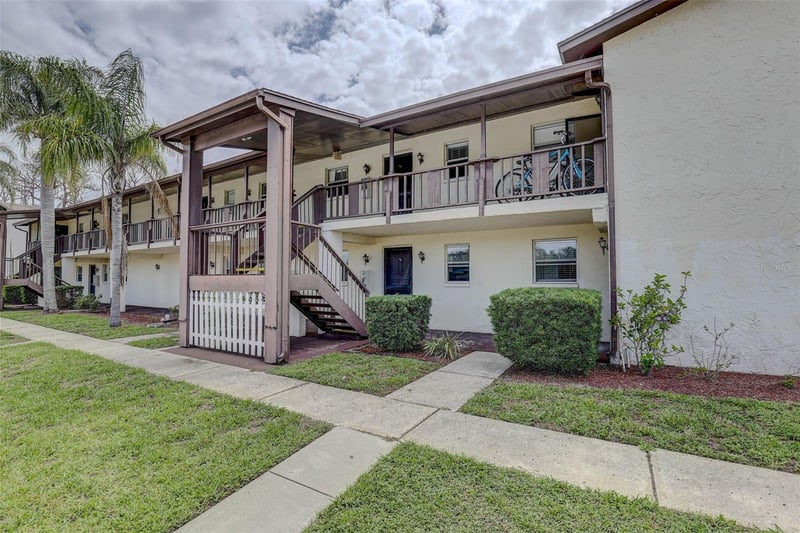 8440 Old Post Rd #104, Port Richey, FL 34668