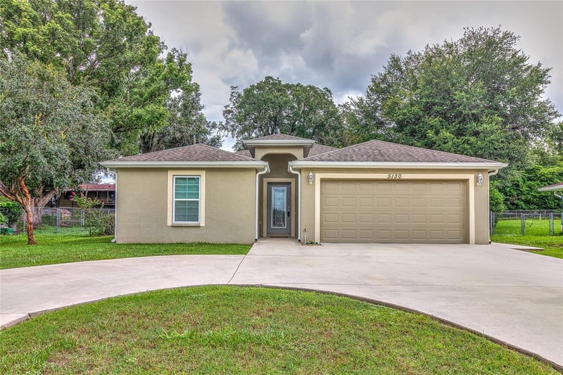 5130 20th St, Zephyrhills, FL 33542