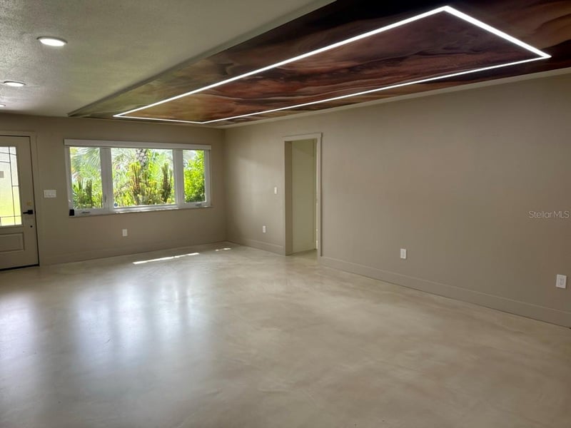 3197 Walnut St, St Petersburg, FL 33704