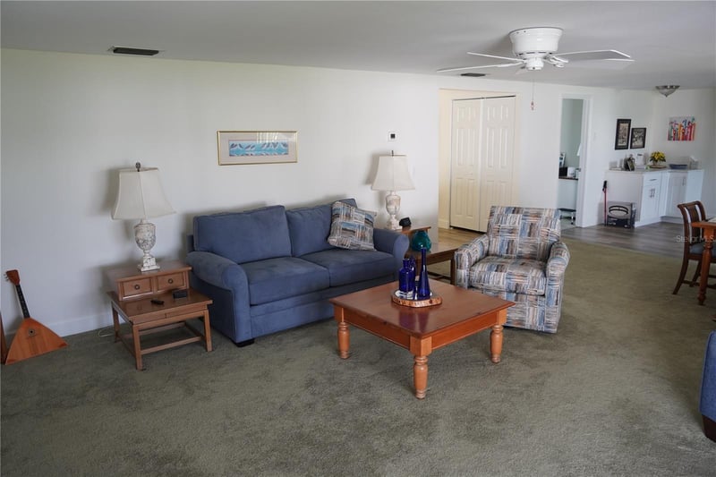 536 Flamingo Dr, Apollo Beach, FL 33572