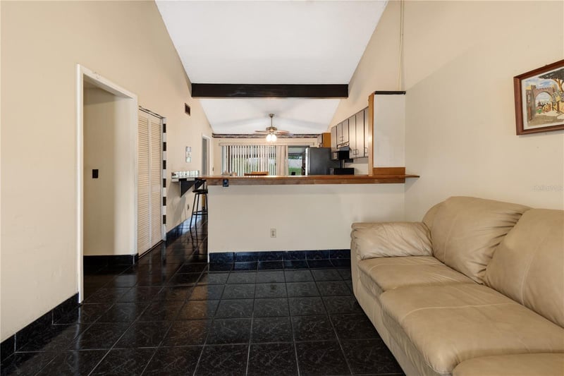 8584 Briar Grove Cir, Tampa, FL 33615