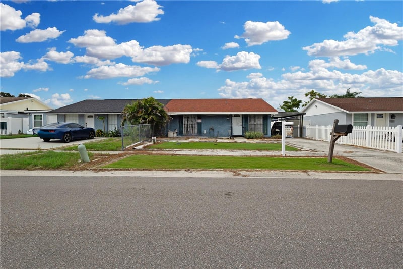 8584 Briar Grove Cir, Tampa, FL 33615