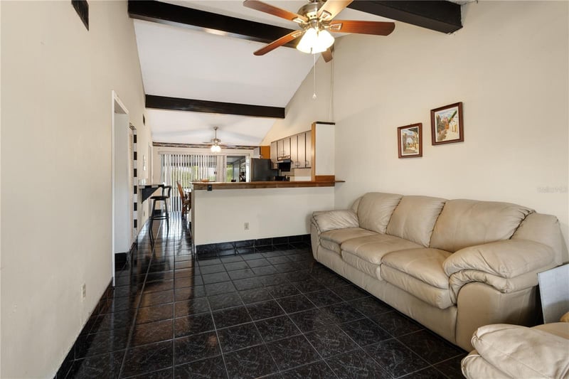 8584 Briar Grove Cir, Tampa, FL 33615