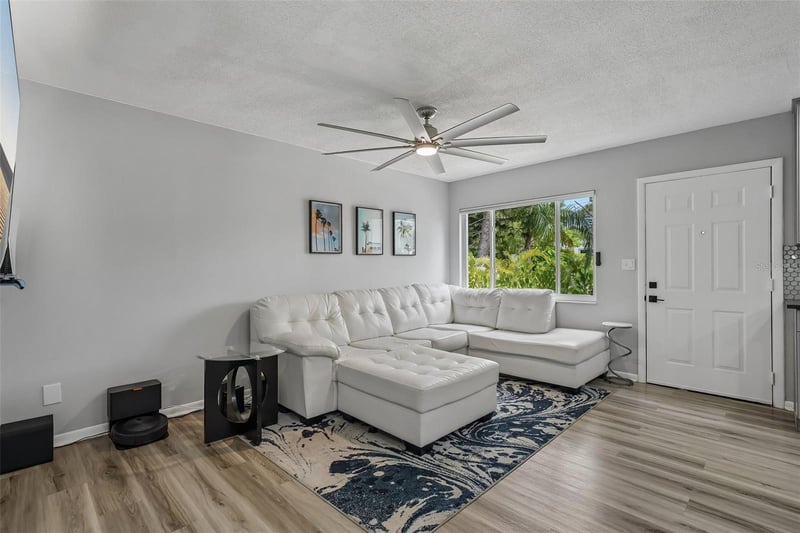 5043 14th Ave, St Petersburg, FL 33710