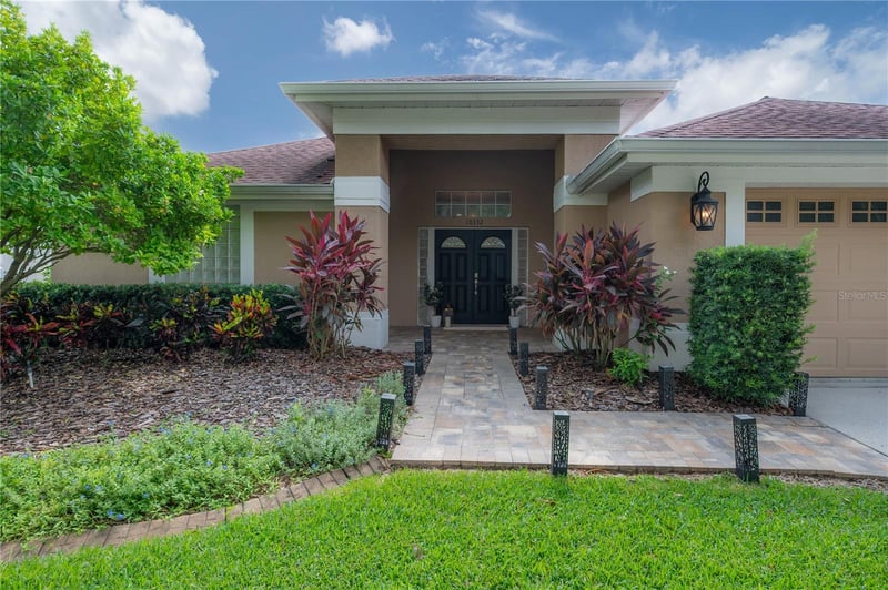 10332 Abbotsford Dr, Tampa, FL 33626