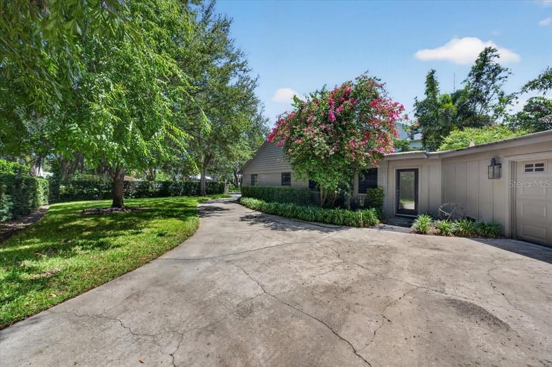 3020 Villa Rosa Pk, Tampa, FL 33611