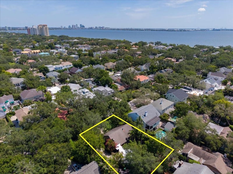 3020 Villa Rosa Pk, Tampa, FL 33611