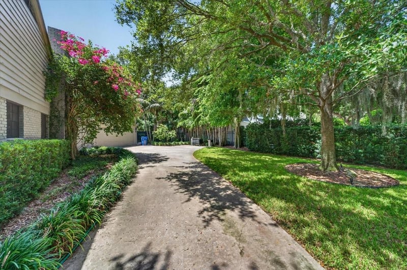 3020 Villa Rosa Pk, Tampa, FL 33611