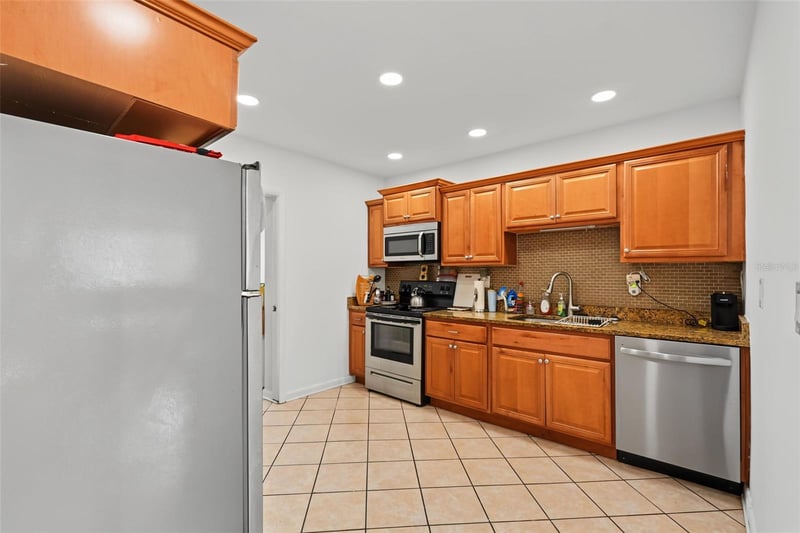 1542 Lakeview Rd, Clearwater, FL 33756