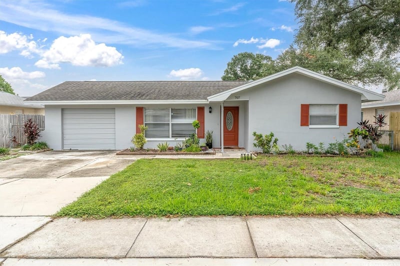 707 Lemonwood Dr, Oldsmar, FL 34677