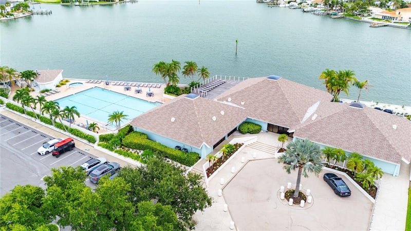 9425 Blind Pass Rd #407, St Petersburg, FL 33706