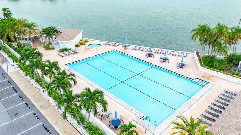 9425 Blind Pass Rd #407, St Petersburg, FL 33706