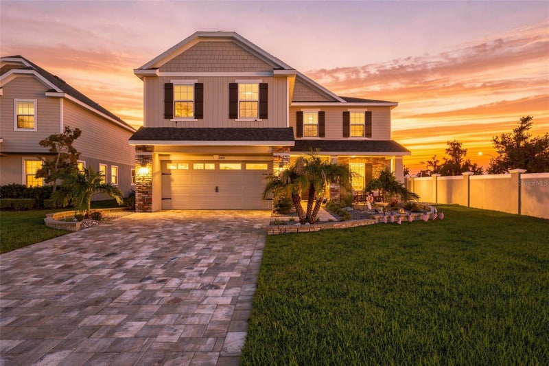 8415 Olive Brook Dr, Wesley Chapel, FL 33545