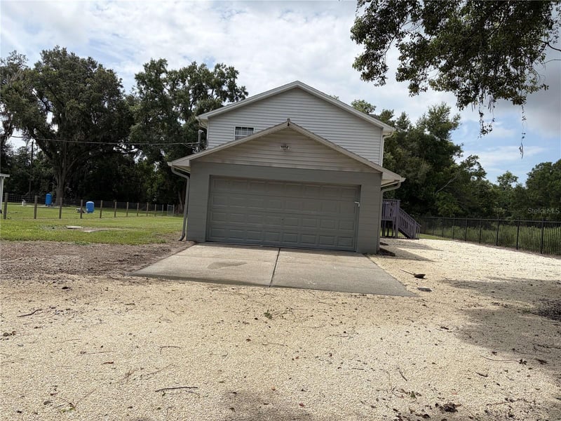 4706 Coats Rd, Zephyrhills, FL 33541