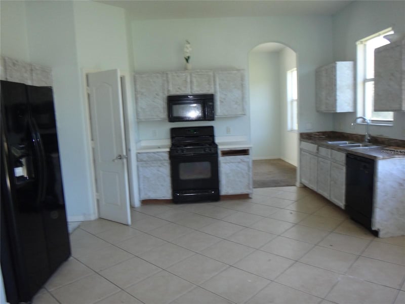 19939 Tamiami Ave, Tampa, FL 33647