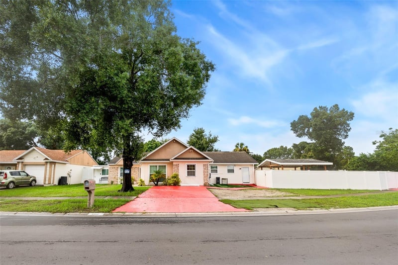 8903 Camino Villa, Tampa, FL 33635