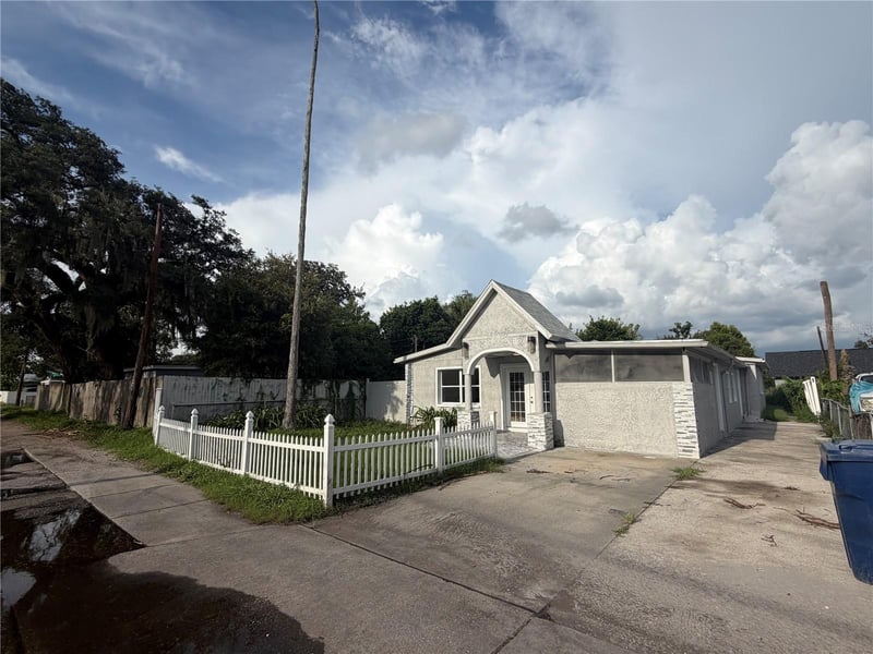 5103 30th St, Tampa, FL 33610