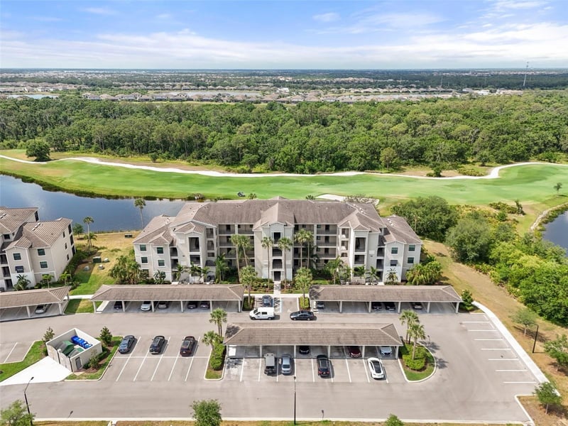 17510 Gawthrop Dr #302, Bradenton, FL 34211