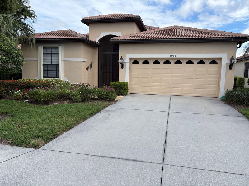 8053 Stirling Falls Cir, Sarasota, FL 34243