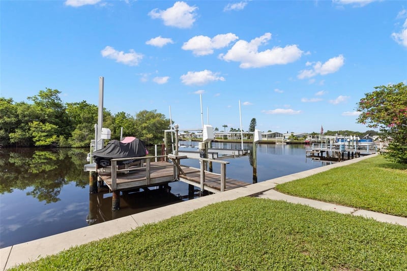 436 Mount Oak Ave #747, St Petersburg, FL 33702