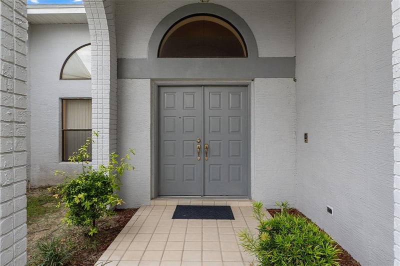 3225 Glenwood Cir, Holiday, FL 34691