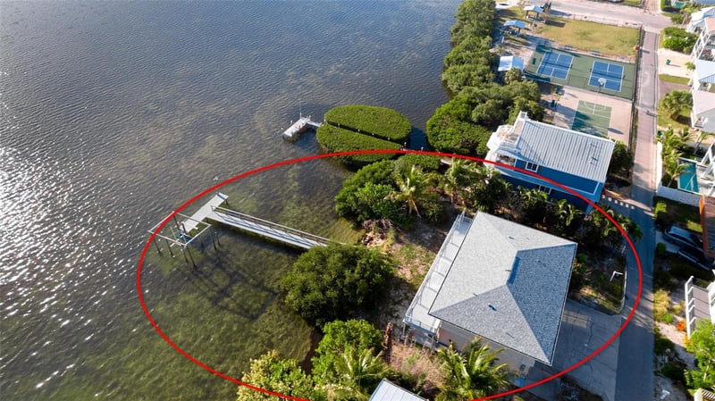 2512 Avenue A, Bradenton Beach, FL 34217