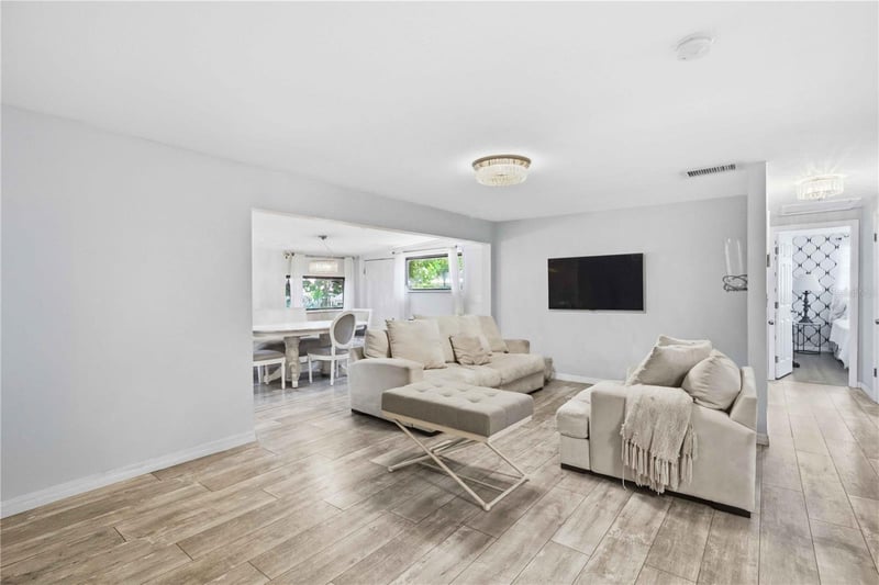 603 60th Ave W, Bradenton, FL 34207