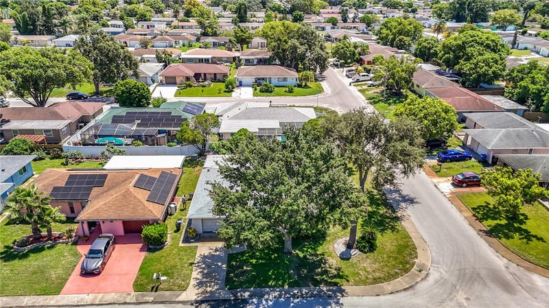 9116 Farmington Ln, Port Richey, FL 34668