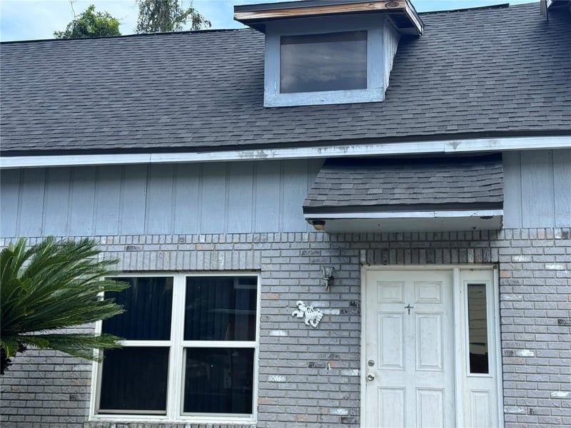 717 Gasparino Ct, Seffner, FL 33584