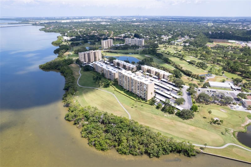 2618 Cove Cay Dr #702, Clearwater, FL 33760