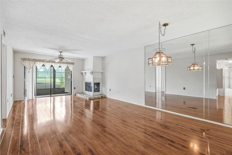 205 Martha Ln #205, Oldsmar, FL 34677