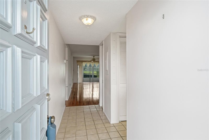 205 Martha Ln #205, Oldsmar, FL 34677