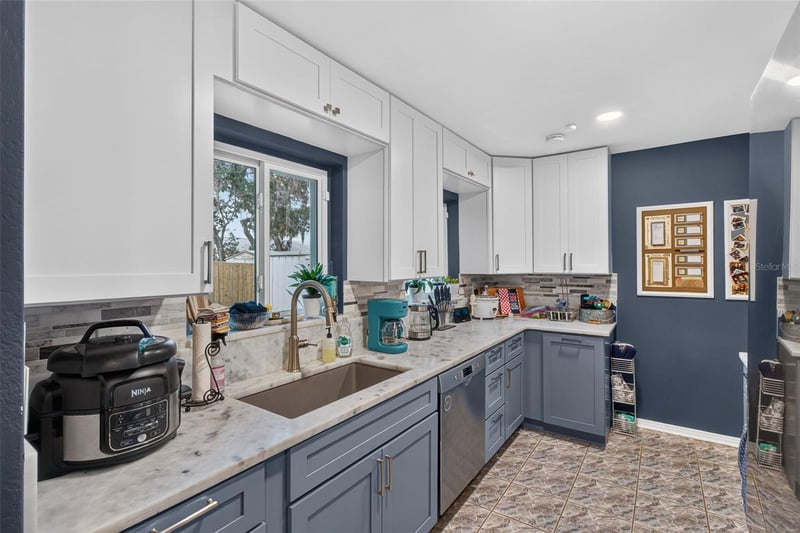 11373 67th Ave, Seminole, FL 33772