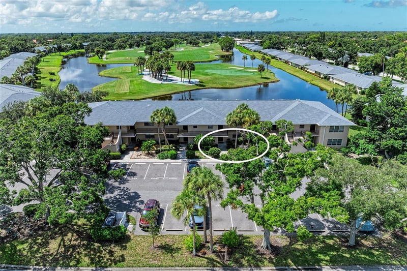 6999 Country Club Dr #123, Sarasota, FL 34243