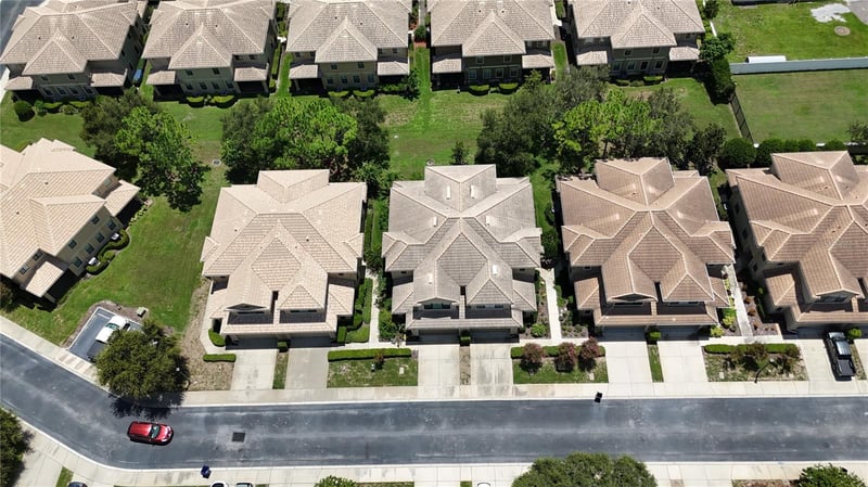 8240 Acadian Ln, Seminole, FL 33777