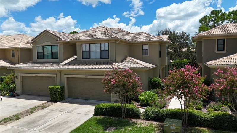 8240 Acadian Ln, Seminole, FL 33777