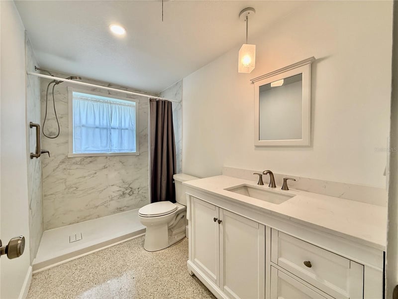8228 Constance Dr, Sarasota, FL 34243