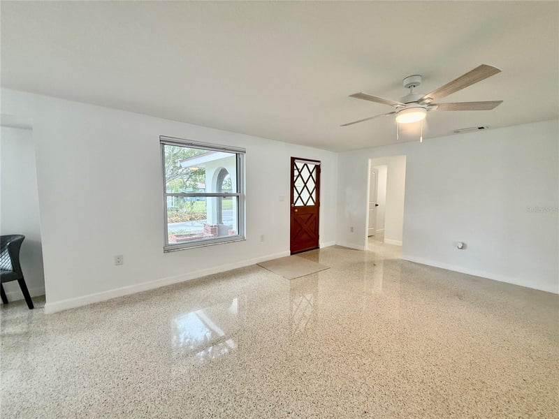 8228 Constance Dr, Sarasota, FL 34243