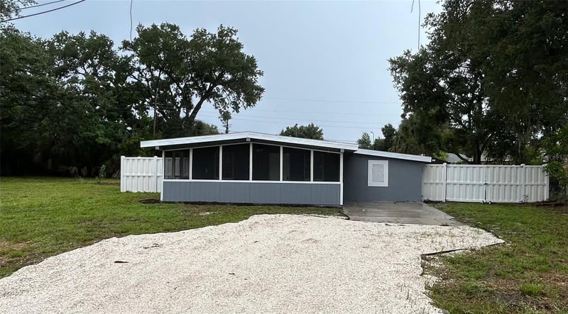 1411 24th Ave E, Bradenton, FL 34208