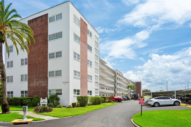 5501 80th St #402, St Petersburg, FL 33709