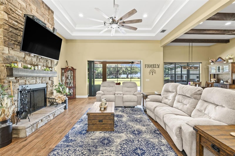 5319 Trapnell Rd, Dover, FL 33527
