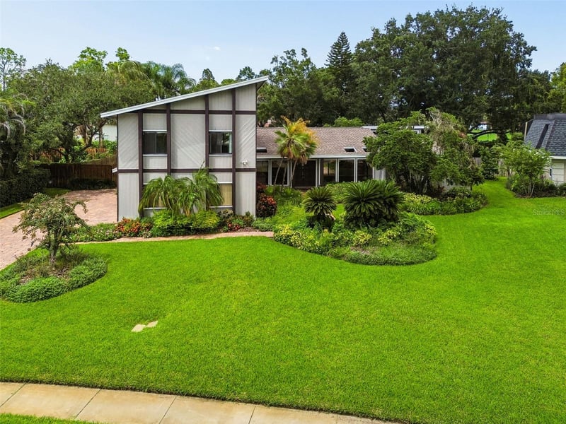 4407 Carrollwood Village Dr, Tampa, FL 33618