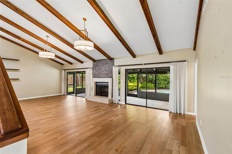 4407 Carrollwood Village Dr, Tampa, FL 33618