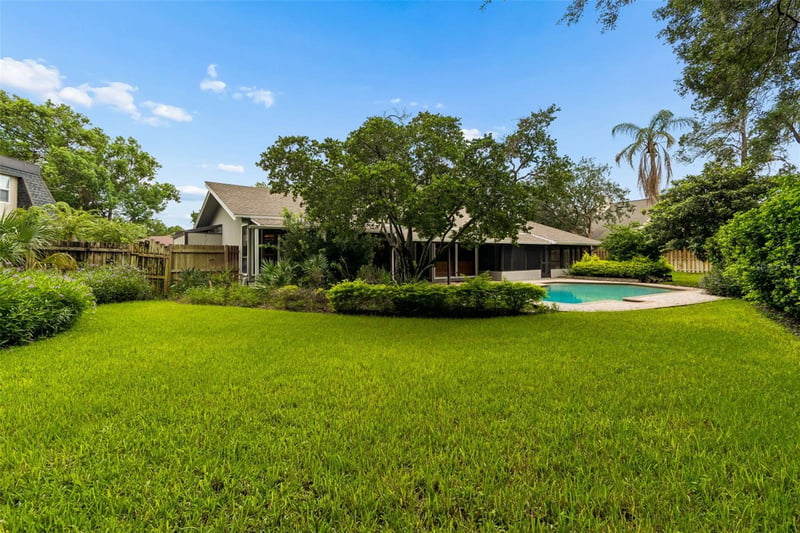 4407 Carrollwood Village Dr, Tampa, FL 33618