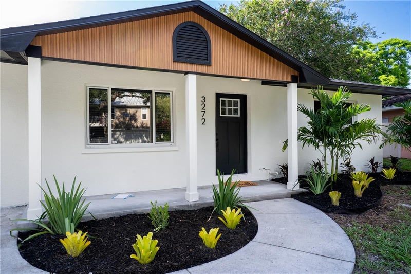 3272 54th St N, St Petersburg, FL 33710