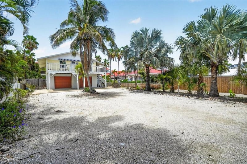 524 Spring Ave, Anna Maria, FL 34216