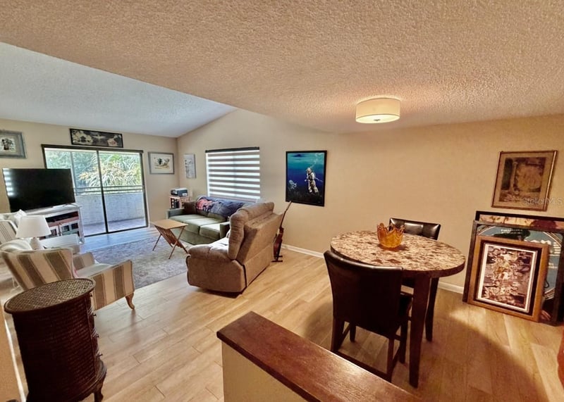 13604 Village Dr #314, Tampa, FL 33618