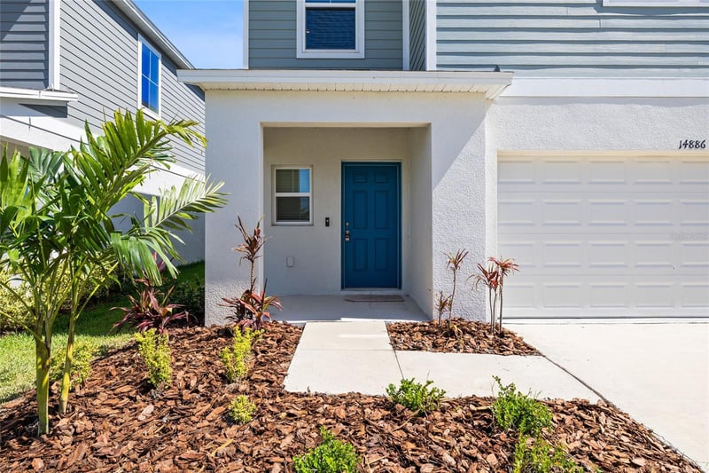 14886 Summer Branch Dr, Lithia, FL 33547
